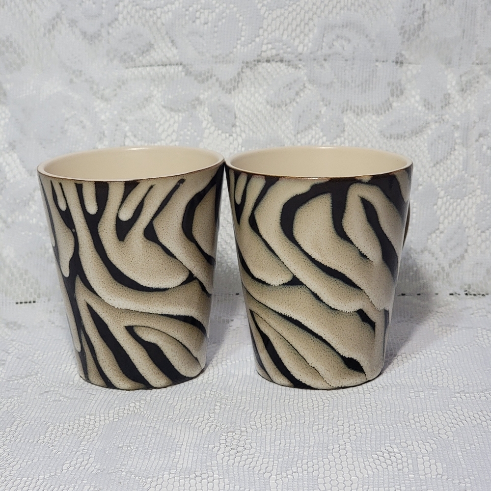 Set of 2 Vintage Soho Loft Stoneware Zebra Print Pattern Mugs Black Beige - Picture 9 of 17